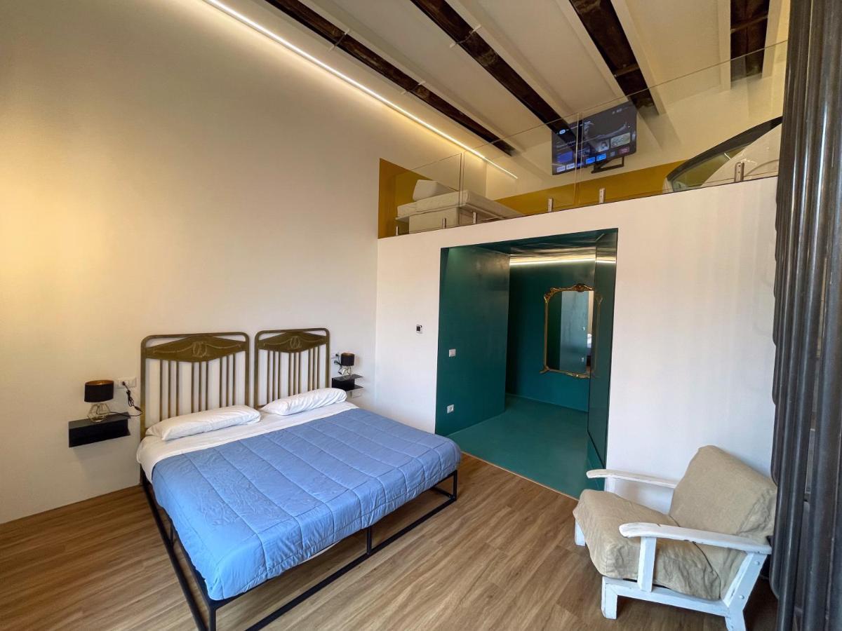 Tutt 'E Sant Luxury Rooms Napoli Ngoại thất bức ảnh
